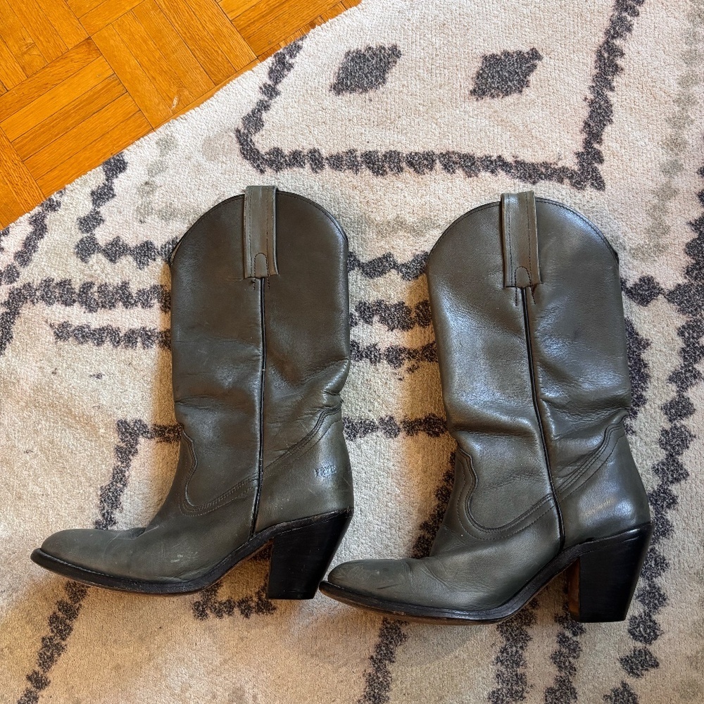 vintage frye leather boots greyish light green/blue undertone